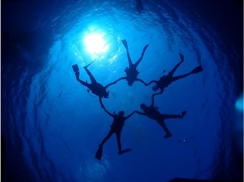 【那覇日帰り・ケラマ開催】ケラマ1日ボート体験ダイビング+スノーケリング　2ＤＩＶＥプランの紹介画像