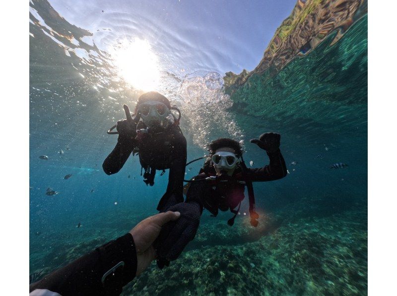 【青の洞窟】★☆初心者大歓迎☆★12〜45歳限定！追加料金一切なしのダイビング体験プラン！撮影・餌やり・シャワー・ドライヤー全てコミコミ！！の紹介画像