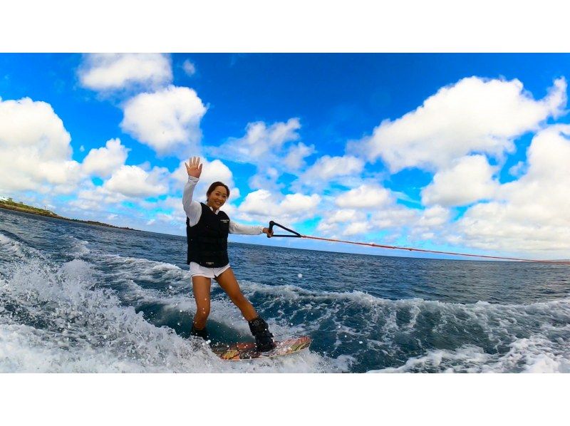 ⑤【沖縄・那覇】新規OPEN記念‼️今だけお得な割引開催中❣️当日予約OK♪選べる2種‼️フライボード&バナナボート満喫プラン❤️の紹介画像