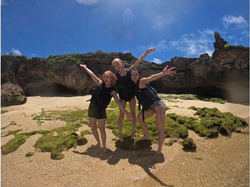 ⑤【沖縄・東海岸・中城・ビーチ集合】今だけお得な割引キャンペーン開催中★当日予約OK♪選べる2種！フライボード・バナナボート満喫プラン！の紹介画像