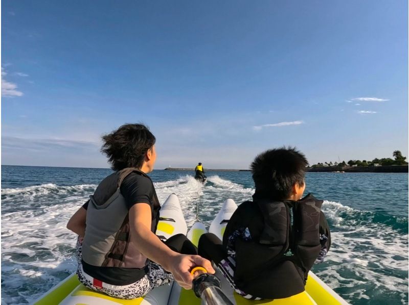 ⑤【宜野湾・北谷】新規OPEN記念‼️今だけお得な割引開催中❣️当日予約OK♪選べる2種‼️フライボード&バナナボート満喫プラン❤️の紹介画像