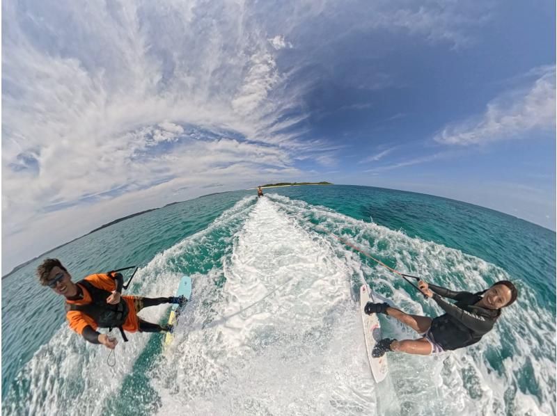 ⑥【宜野湾・北谷】新規OPEN記念‼️今だけお得な割引開催中❣️現地で２種チョイス‼️空中浮遊フライボード・海を滑るウェイクボード❤️の紹介画像