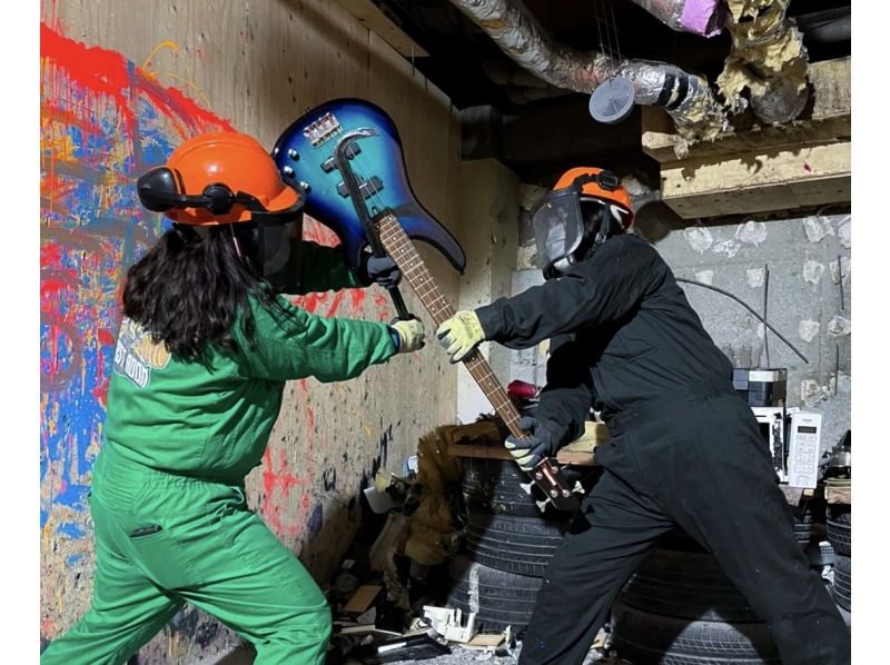 【東京・池袋】BREAKROOMで思うままにぶっ壊せ！！◆ソロ活・グループ・友達同士におすすめの紹介画像