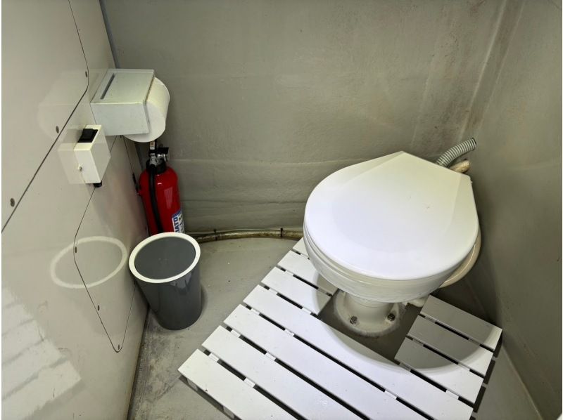 【沖縄・嘉手納】沖縄では珍しい！屋形船クルーズ｜貸切90分・120分｜サンセット＆夜景｜ドリンク付き★｜食事オプションありの紹介画像