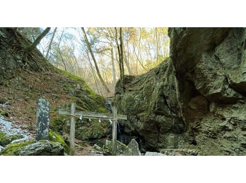【東京・青梅】御岳山ハイキング・神秘のロックガーデンと天空の神社巡り！沢沿いで至福のコーヒータイム付の紹介画像