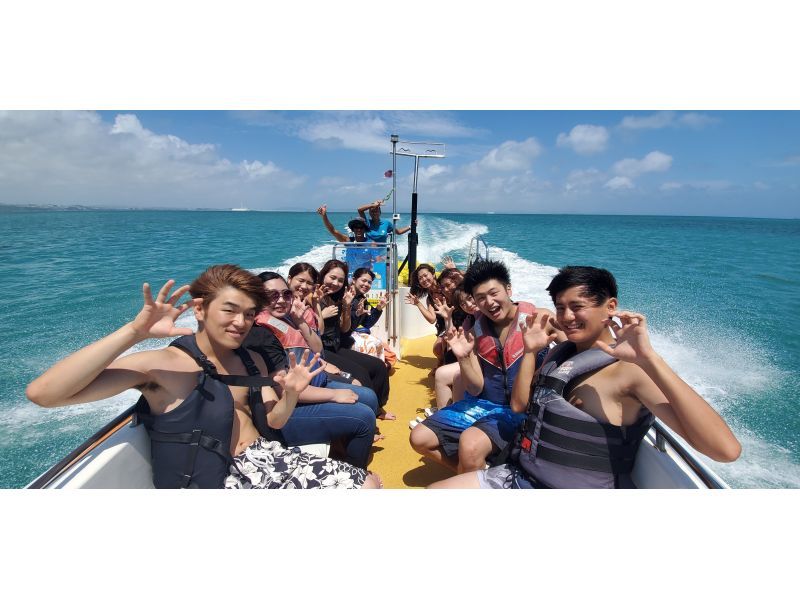 【沖縄・うるま市】パラセーリング県内最長・絶景300mロープ！最高高度130ｍを超える高さから最高の絶景をお楽しみください！の紹介画像