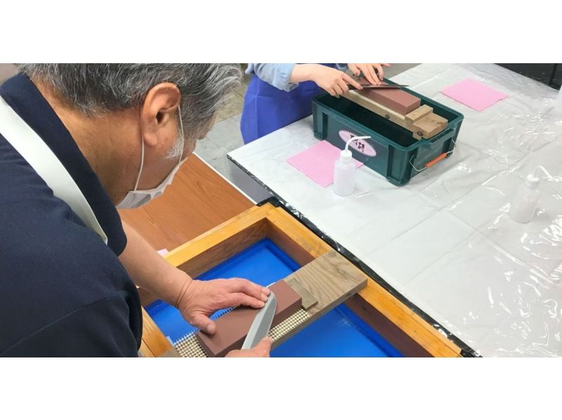 【大阪・堺筋本町】マンツーマンレッスンで研ぎを習得！今日から自宅で研げる「包丁研ぎ教室＋砥石セット」の紹介画像