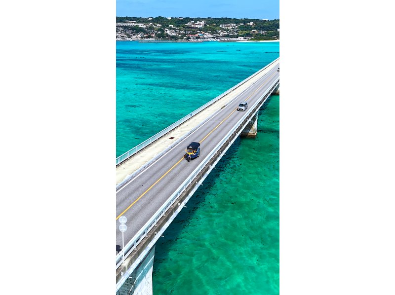 【沖縄・本部町】海と風を感じるトゥクトゥク体験｜3時間〜24時間レンタル・普通免許(AT限定可)OK・美ら海水族館近く！の紹介画像