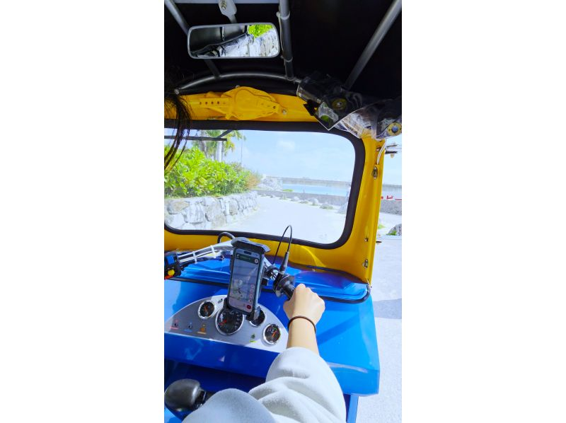 【沖縄・本部町】海と風を感じるトゥクトゥク体験｜3時間〜24時間レンタル・普通免許(AT限定可)OK・美ら海水族館近く！の紹介画像