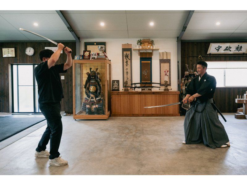 ３名以上参加プラン【香川・侍体験道場】約150分　模造刀を使った試斬本格侍体験ゴールドコースの紹介画像