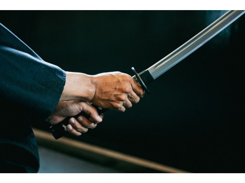 ３名以上参加プラン【香川・侍体験道場】約150分　模造刀を使った試斬本格侍体験ゴールドコースの紹介画像