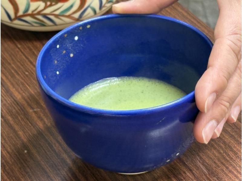 【宮城・仙台】＜茶筅＆抹茶のお土産付き＞正座不要！老舗茶道具店で学ぶお抹茶の点て方1dayレッスンの紹介画像