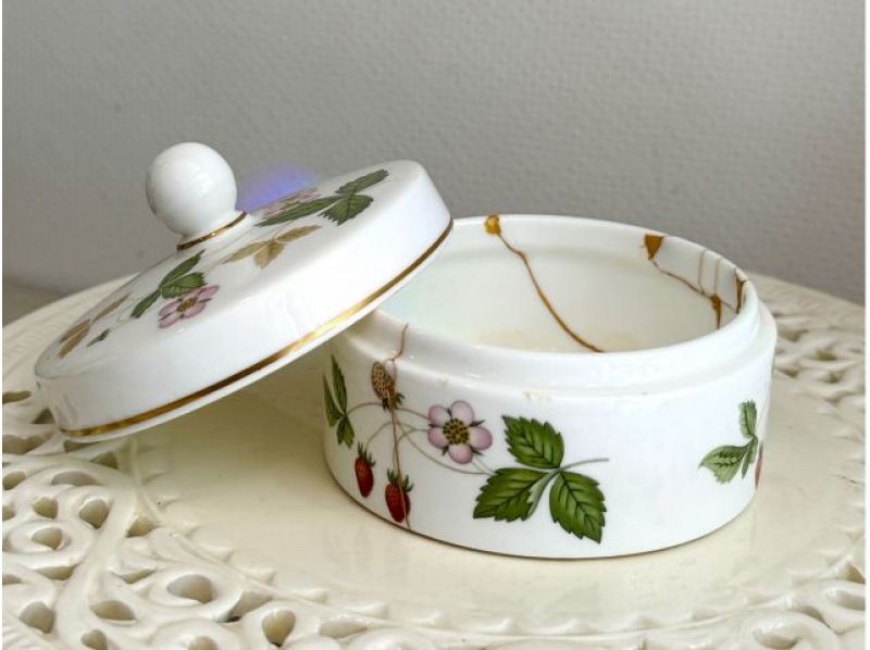 [名古屋・伏見]『器持参プラン』割れた食器をまた愛用できるモダン金継ぎ（グルー継ぎ）器修復の紹介画像