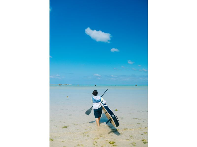 【沖縄・宮古島(伊良部島)】保育士ガイドによる1組限定の絶景SUPツアー（ツアー後の預かり保育も可）の紹介画像