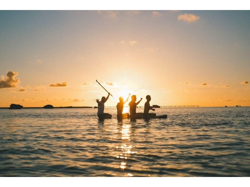 【沖縄・宮古島(伊良部島)】保育士ガイドによる1組限定の絶景サンセットSUPツアー（ツアー後の預かり保育も可）の紹介画像