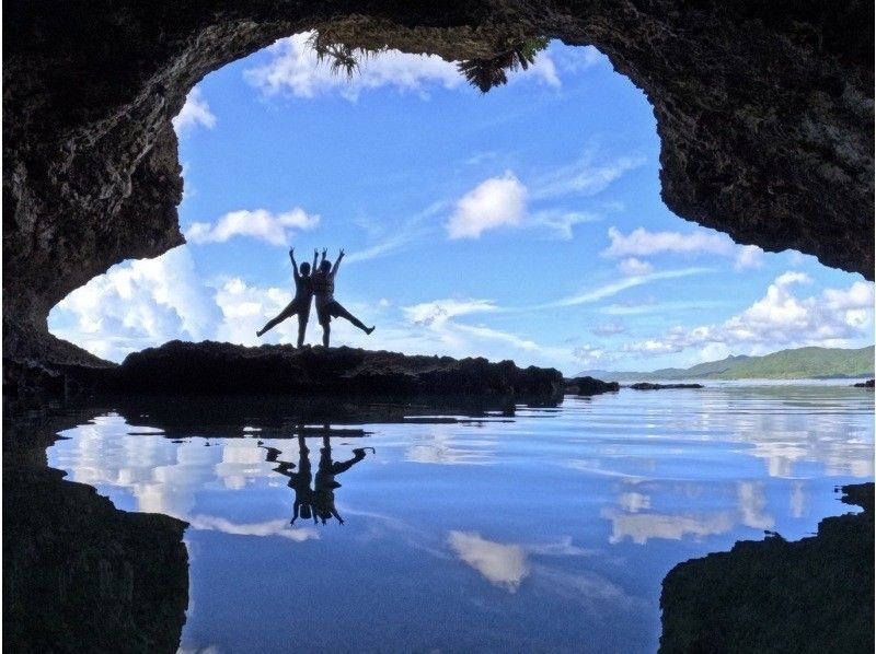 【青の洞窟/竹富島】新プラン！竹富島往復船チケット付き＆ウミガメシュノーケル★当日予約2～75歳OK 〈写真データ無料〉体験時間1.5時間の紹介画像