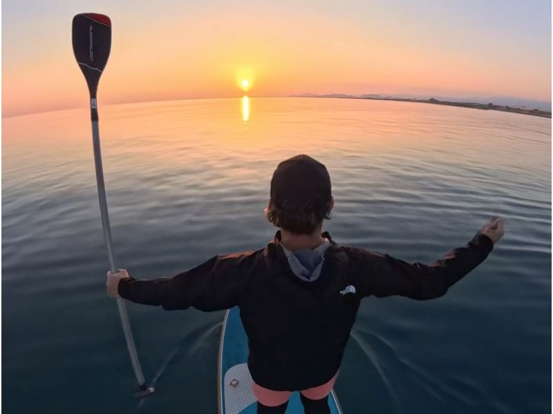 【高知】「当日予約OK」幻想的なサンセットSUP♪初心者でも安心！女性やカップルに人気。有資格インストラクターで安心!撮影データ無料プレゼンの紹介画像