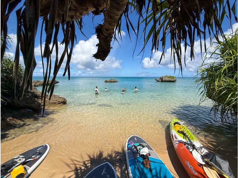 【石垣島カヤック&シュノーケル】秘境ポイントでサンゴ礁と熱帯魚を満喫｜器材無料・写真動画無料・ドローン空撮無料の紹介画像