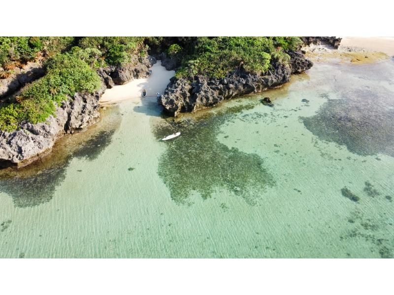 【石垣島SUPシュノーケル】秘境ポイントでサンゴ礁と熱帯魚を満喫｜器材無料・写真動画無料・ドローン空撮無料の紹介画像