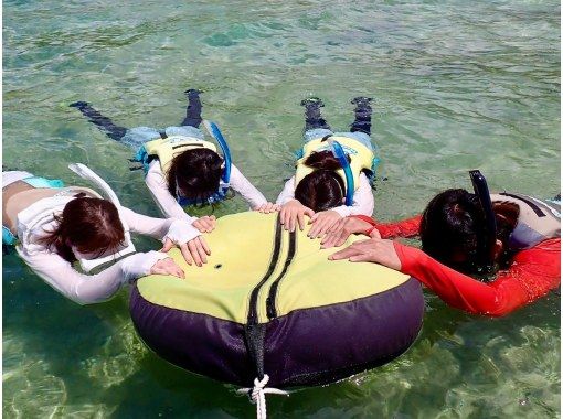 那覇からのアクセスも抜群!本島・南部ウミガメが生息してる【ジョン万ビーチ】で1組様限定のシュノーケリング冒険ツアー♪ 那覇からのアクセスも抜群!本島・南部ウミガメが生息してる【ジョン万ビーチ】で1組様限定のシュノーケリング冒険ツアー♪