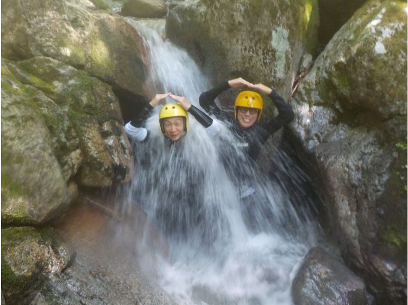 【岐阜県　奥長良川】滝巡りシャワークライミング★1組限定★　　　☆20滝を乗り越えろ！！滝だらけの映え映えスポット満載☆の紹介画像
