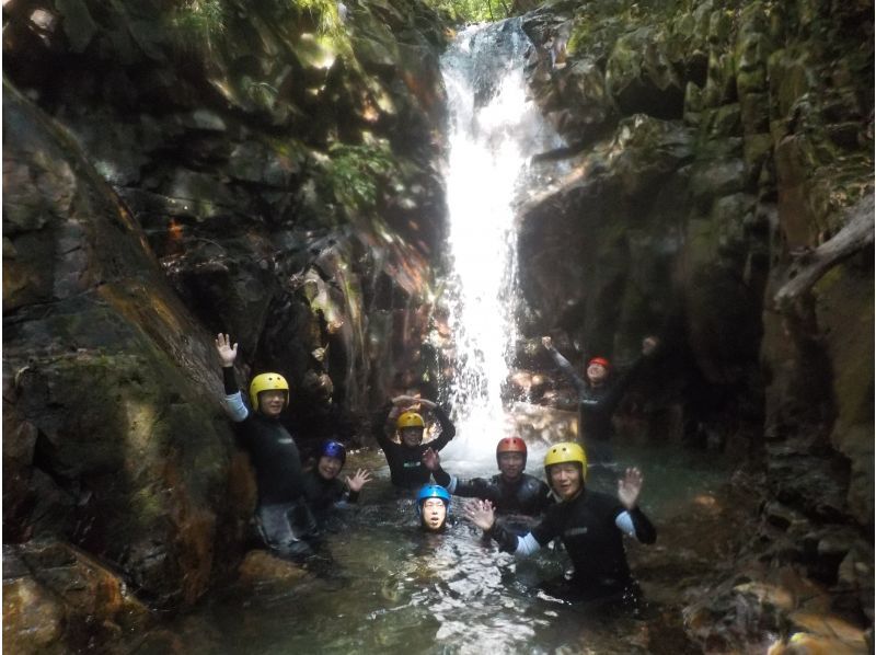 【岐阜県　奥長良川】滝巡りシャワークライミング★1組限定★　　　☆20滝を乗り越えろ！！滝だらけの映え映えスポット満載☆の紹介画像