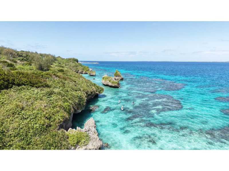 【宮古島｜秘境SUPツアー｜1.5時間】⭐️OPEN記念1組限定貸切⭐️ドローン＆通常撮影無料?宮古島の秘境をSUPで冒険♪の紹介画像
