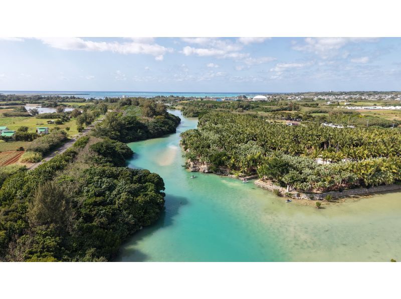 【宮古島｜マングローブSUPツアー｜1.5時間】⭐️OPEN記念1組限定⭐️ドローン＆通常撮影無料?宮古島のマングローブをSUPで冒険♪の紹介画像