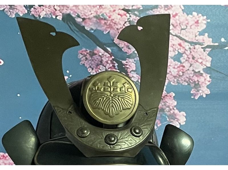 【京都・四条烏丸】 京町家貸切！豪華甲冑・豪華着物をペアで着る伝統文化体験・同伴者無料の紹介画像