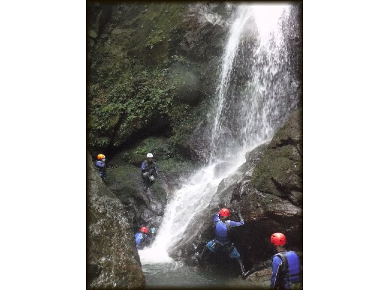 【熊本県】【熊本県】滝登り(シャワークライミング)　上級コース　9/1～9/30の期間の紹介画像