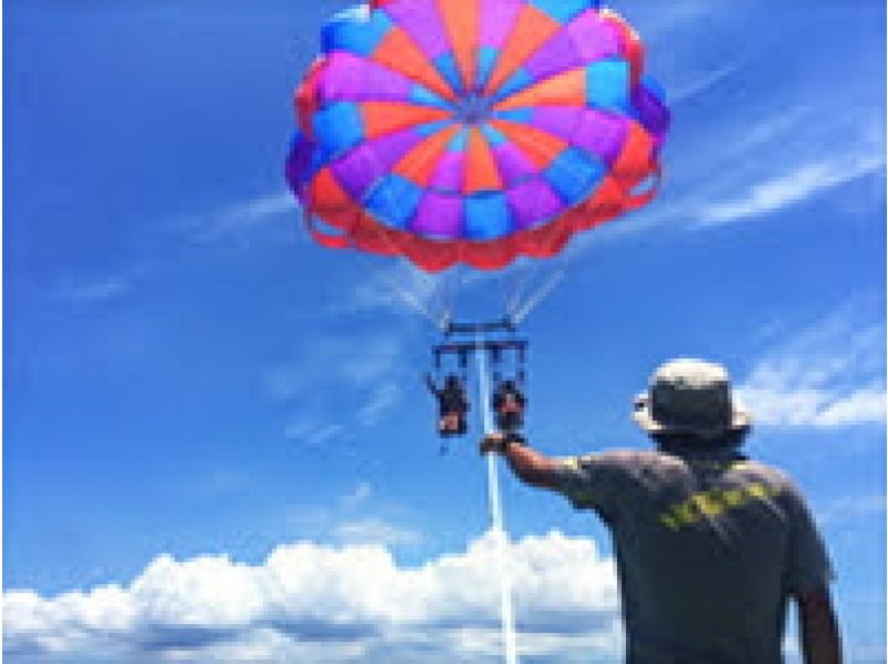 不動の人気・快適ボートで行く‼️【青の洞窟ボートダイビング＆パラセール】Gopro写真・動画・餌あげ・タオル無料‼️直前予約ＯＫ‼️の紹介画像