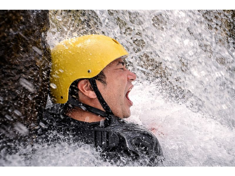 『えっ！こんな宮崎があったの!?』リピーター続出の感動体験／地元ガイドと行く宮崎の隠れ秘境・加江田渓谷キャニオニング｜の紹介画像