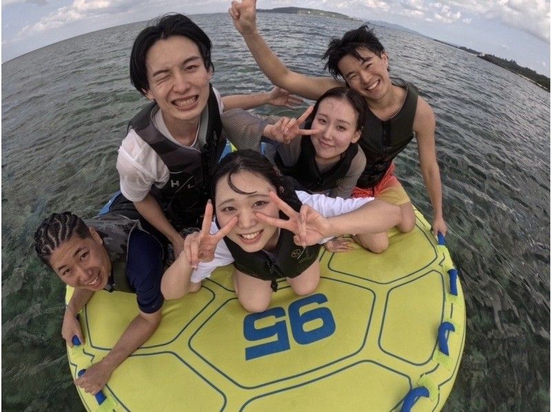 【名護市・今帰仁村・古宇利島】大絶叫お約束！！バナナボート等マリンチューブを当日の気分で3つ選べます！沖縄の海で快感と感動を爆発させましょうの紹介画像