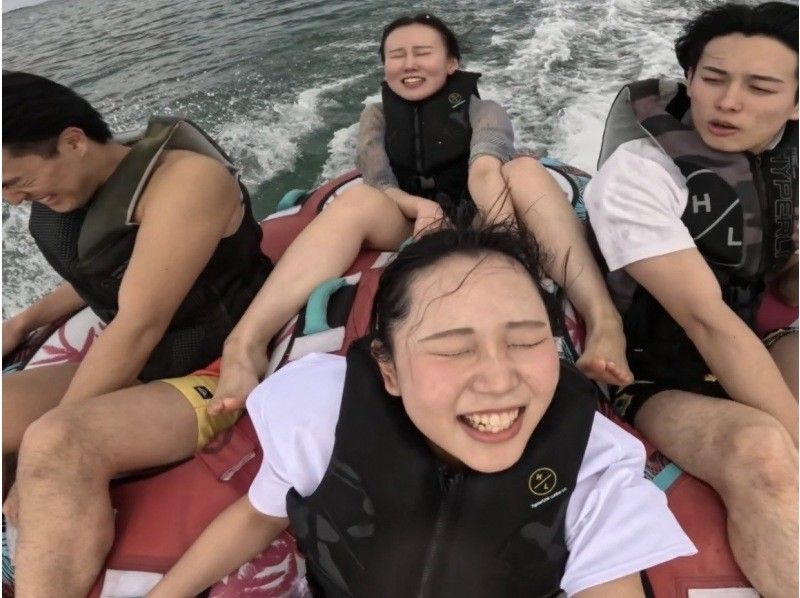 【名護市・今帰仁村・古宇利島】大絶叫お約束！！バナナボート等マリンチューブを当日の気分で3つ選べます！沖縄の海で快感と感動を爆発させましょうの紹介画像