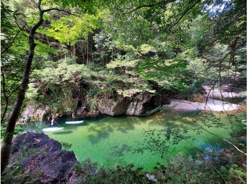 【広島・三段峡】SUP｜秘境三段峡の透き通る水の美しさでアクティブ＆リラックスの紹介画像