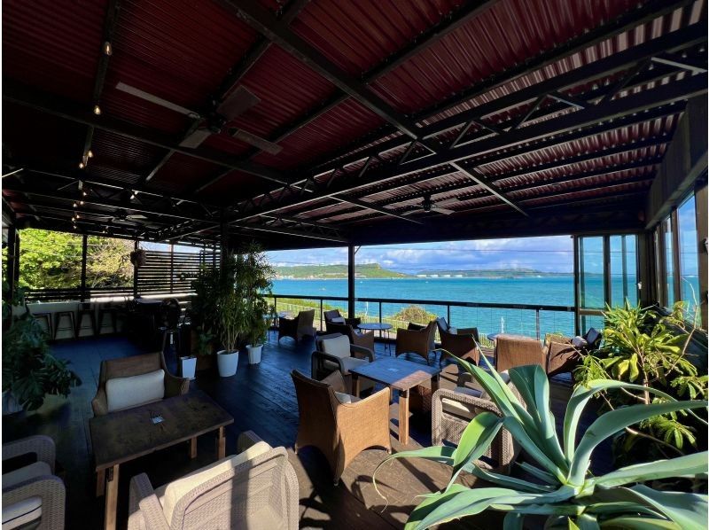 【沖縄・うるま市】貝殻シーサー作り体験｜海カフェ併設・当日持ち帰りOKの紹介画像