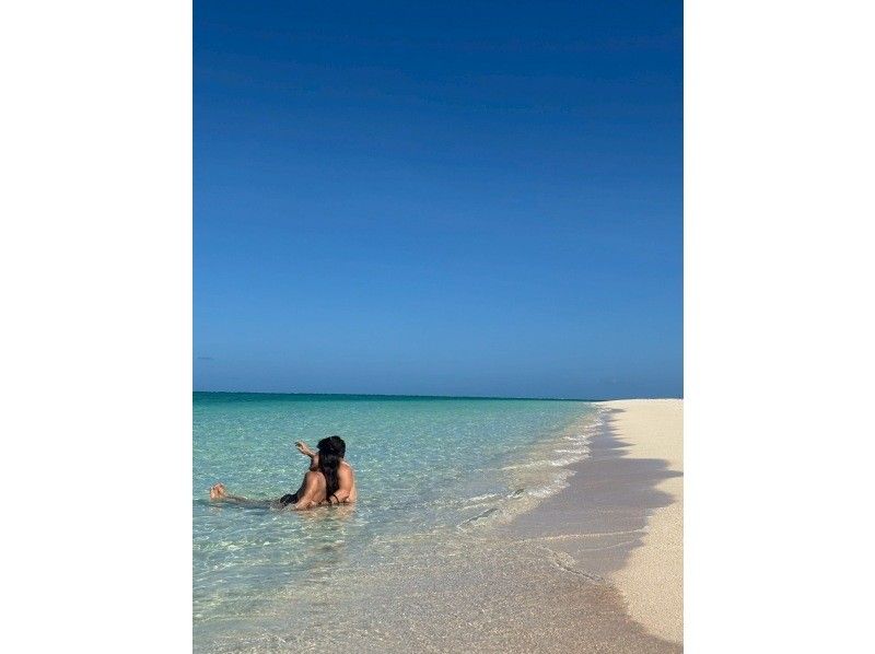 【久米島・はての浜】相乗り！地元に生まれ育ったうみんちゅが案内する絶景シュノーケリング！（フィン・マスク貸出し無料、写真動画プレゼント）の紹介画像