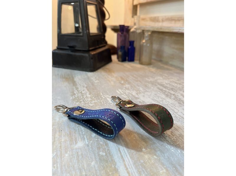 【山梨県・富士五湖】富士山の麓でベルトループキーホルダーの手縫い体験の紹介画像