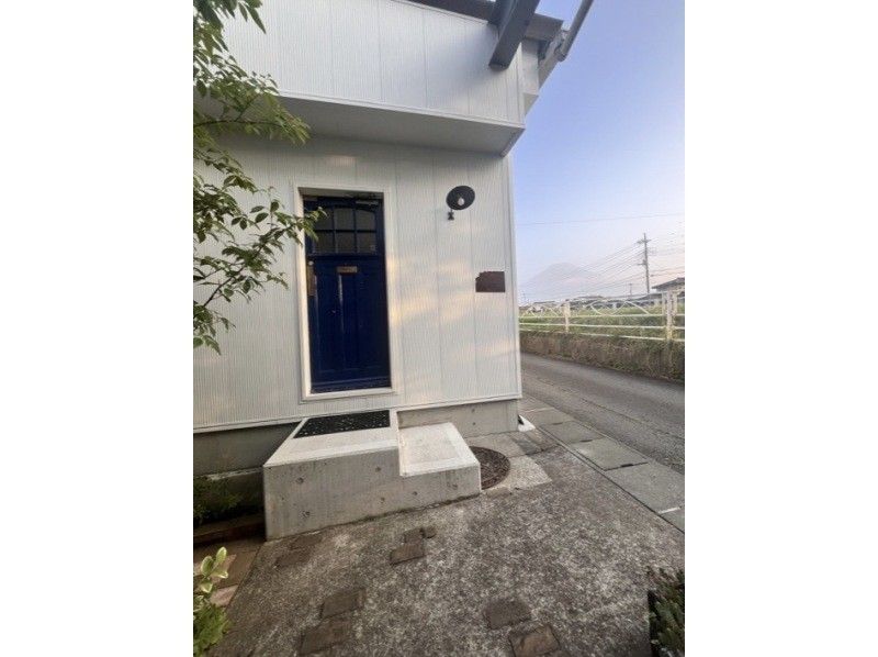 【山梨県・富士五湖】富士山の麓でベルトループキーホルダーの手縫い体験の紹介画像