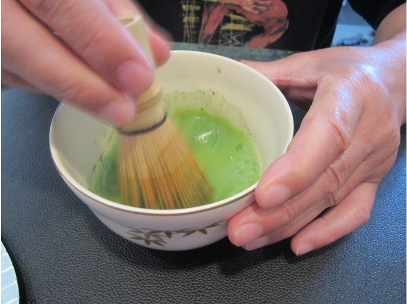 【雲仙市・テーブル茶道体験】日本の伝統文化である茶道を、カフェでお茶する感覚で、椅子に座って手軽に気軽に体験！の紹介画像