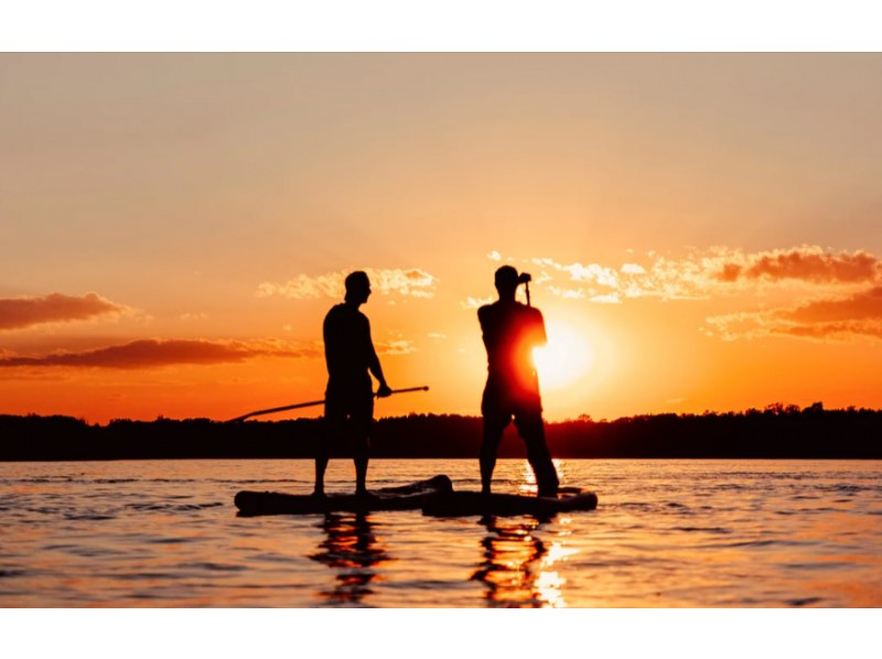 ＜SUP/SUPスノーケリング/Sunsetサップ＞【恩納村】1グループ毎に貸切開催◆冬季ウェットスーツ無料◆無料送迎あり◆Gopro無料のの紹介画像