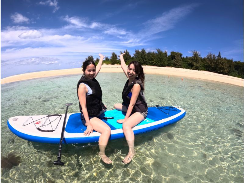 【中城・うるま市・東海岸・ビーチ集合】沖縄で贅沢貸切‼️1日ボートチャーターでアイランドホッピング満喫プラン❣️新規OPEN記念実地中‼️の紹介画像