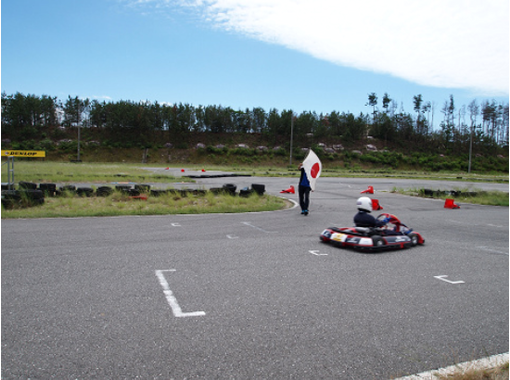 新潟 胎内 友達同士や職場の仲間と グループレンタルカート 1時間 5台 アクティビティジャパン