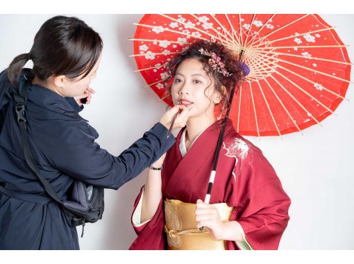【東京・谷中/日暮里】プロのヘアメイクで楽しむ着物変身体験 / Kimono Makeover Experience 【東京・谷中/日暮里】プロのヘアメイクで楽しむ着物変身体験 / Kimono Makeover Experience