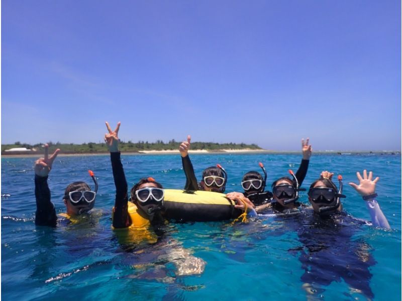 [โอกินาว่า・ เกาะมินจิจิ] การล่องเรือในทะเลการดำน้ำตื้น(Snorkeling)(แผน D)の紹介画像