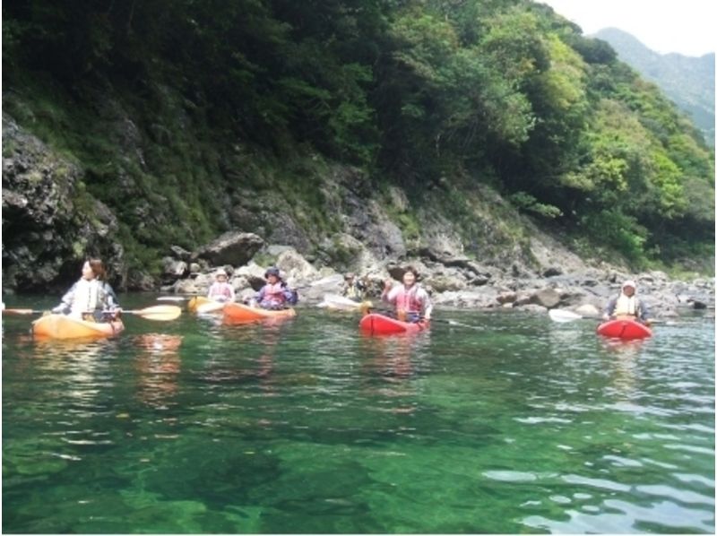 [คาโกชิมา-ยูกุชิมะ] แม่น้ำพายเรือคายักในยูกุชิมะว่ายน้ำในแม่น้ำ! (หลักสูตรครึ่งวัน)の紹介画像