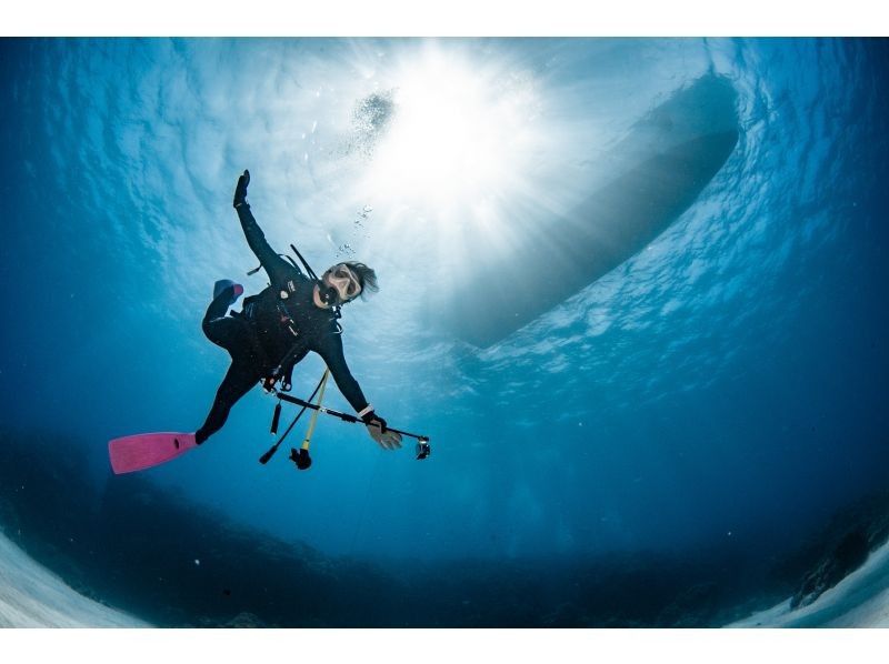 [โอกินาว่า-นาฮา] มารับการ์ด C กันเถอะ! 【หลักสูตร NAUI Scuba Diver (เรียนรู้ล่วงหน้า + 2 วัน) 】の紹介画像