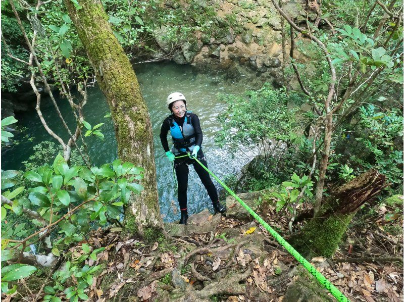 【1組貸し切り】キャニオニング！シャワークライミング＆ウォータースライダー ★写真・動画付き★の紹介画像