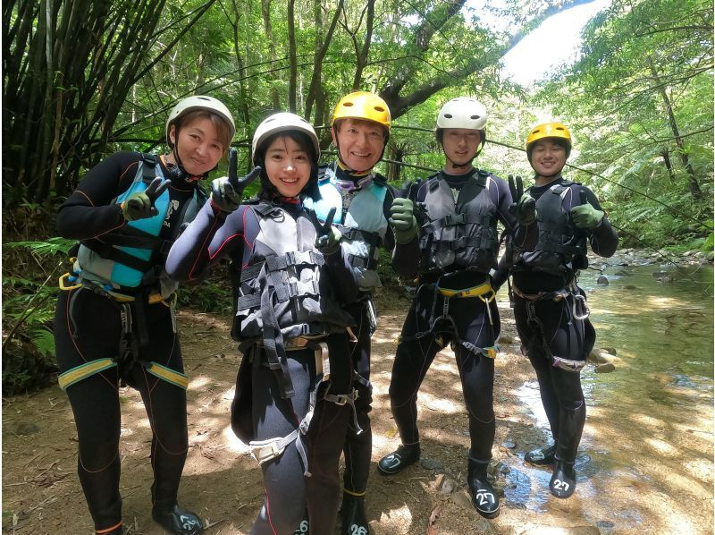 [1 group reserved] Canyoning! Shower climbing & water slide ★Photos and videos included★の紹介画像