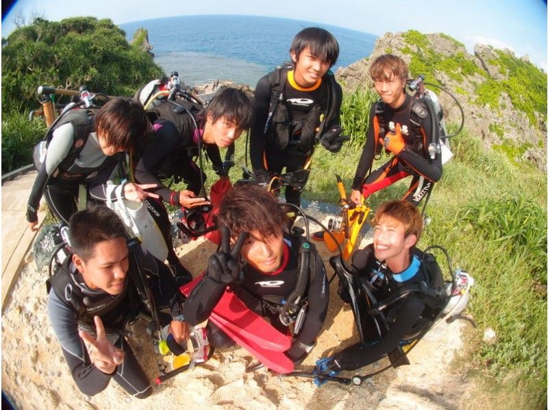 [Okinawa ・ Getting licenses International C card acquisition course Diving School(3 days)の紹介画像